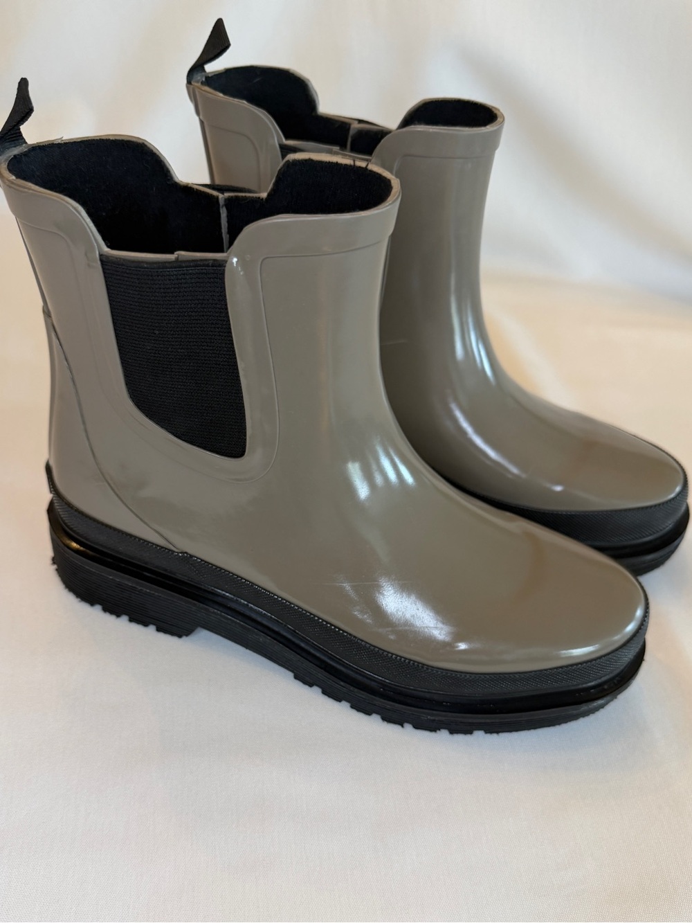 chooka Ballard Gray Chelsea waterproof
Ankle Boots